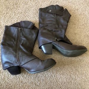 Brown boots